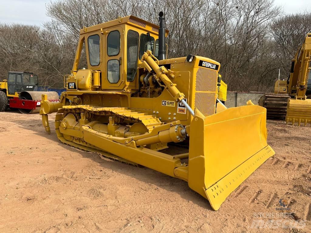 CAT D 7 G Pásové dozéry