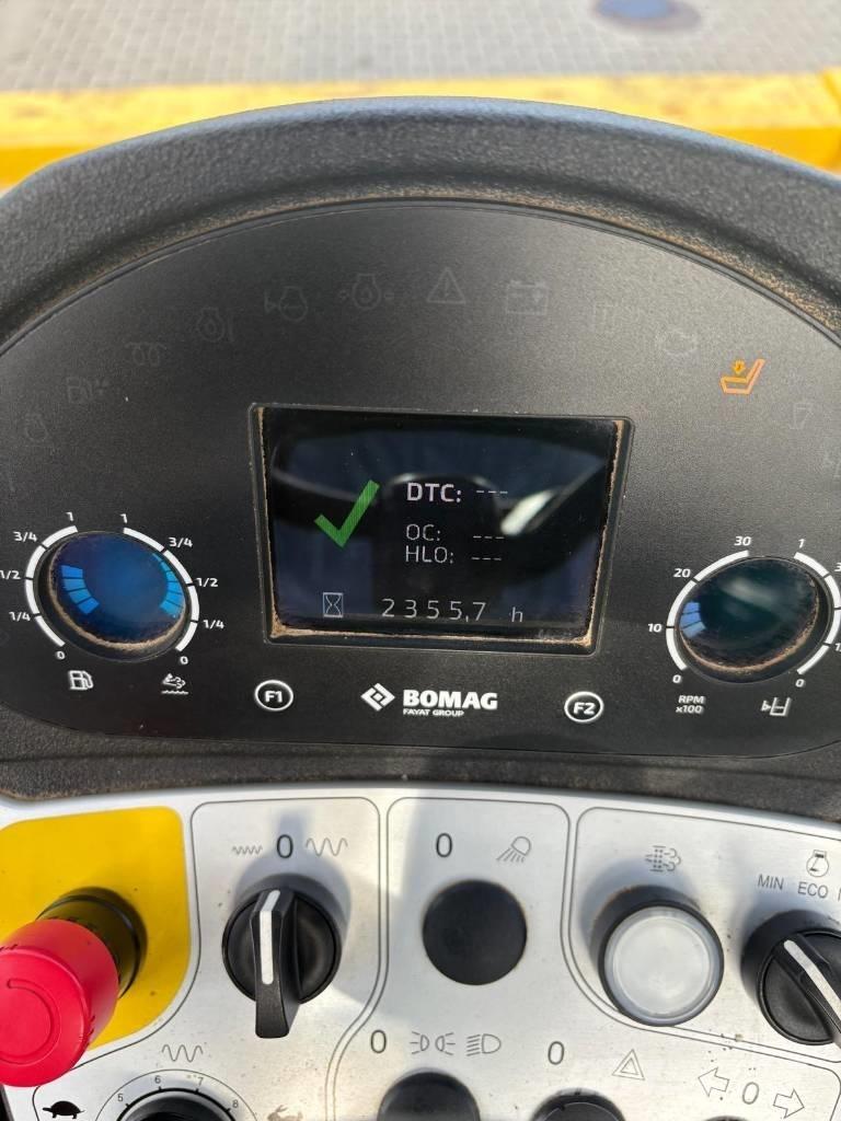Bomag BW 213 Ťahačové valce