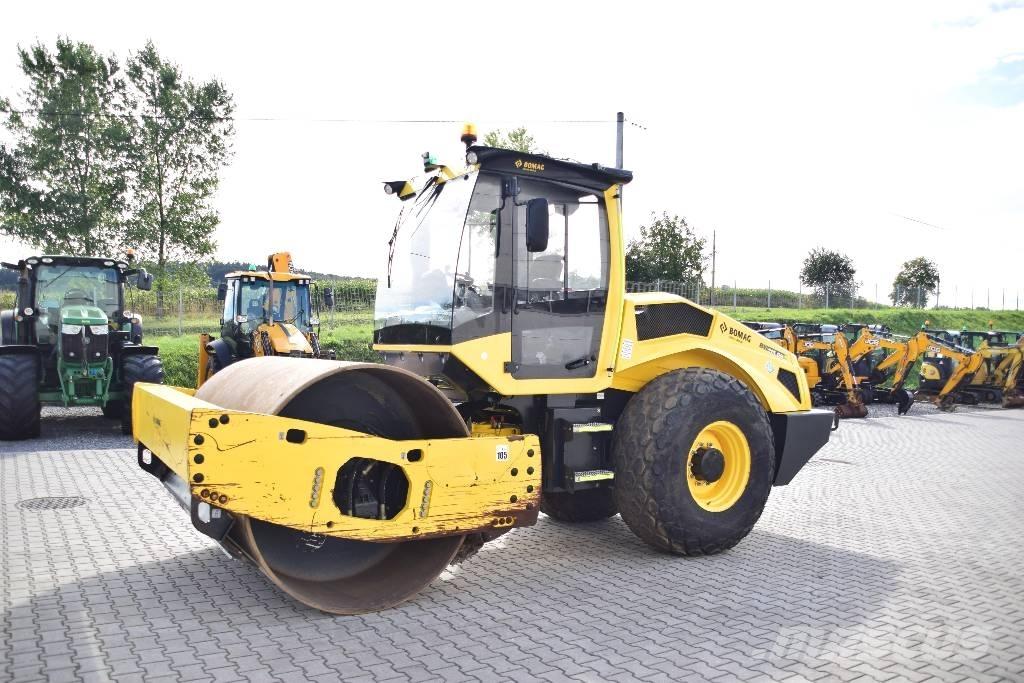 Bomag BW 213 DH Ťahačové valce