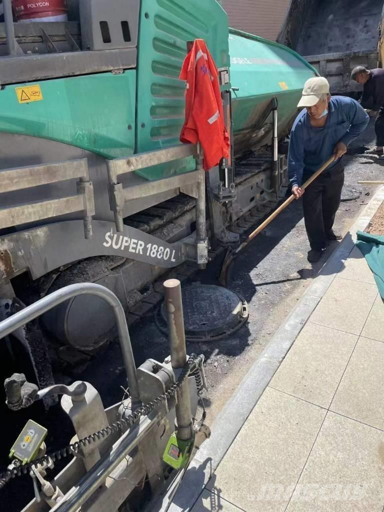 Vögele Super 1880L Finišéry