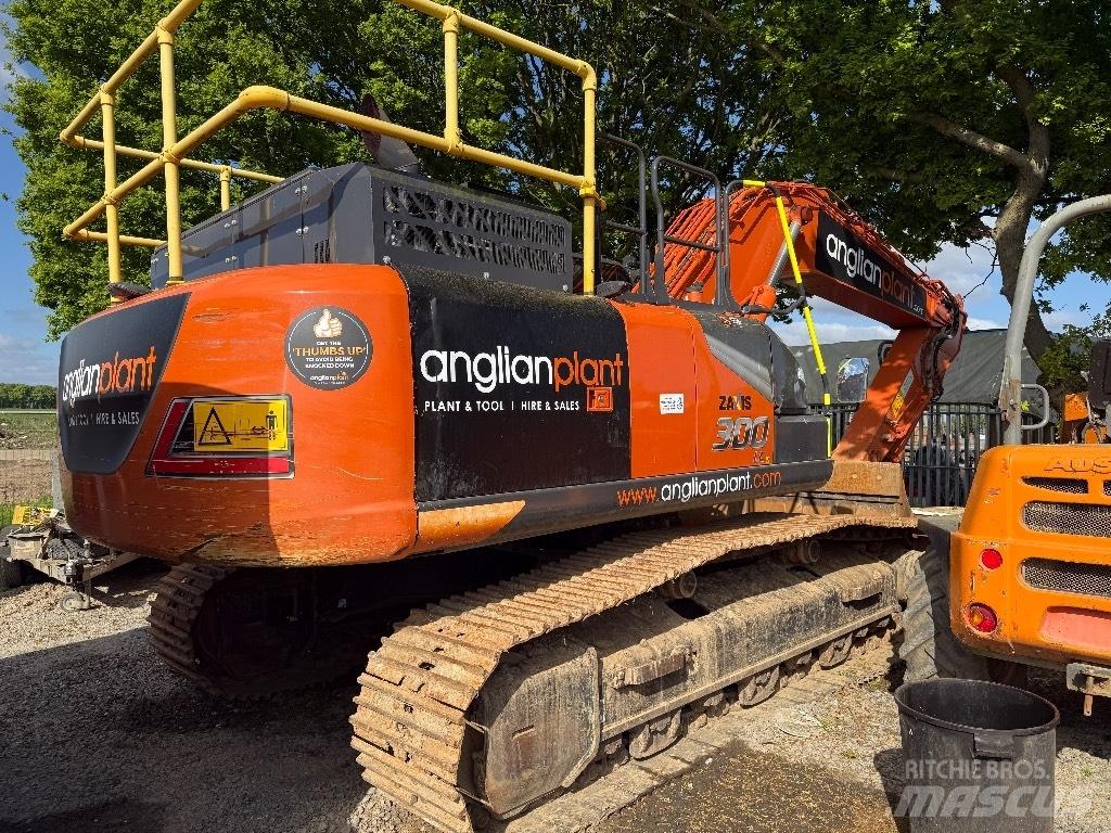 Hitachi ZX 300 LC-7 Pásové rýpadlá