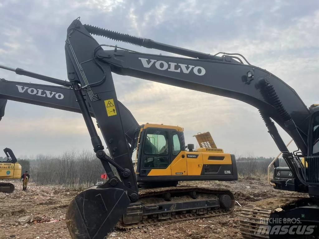 Volvo EC 210 D Pásové rýpadlá