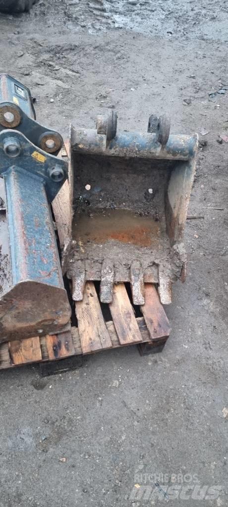 Hyundai R25Z-9AK Mini rýpadlá < 7t