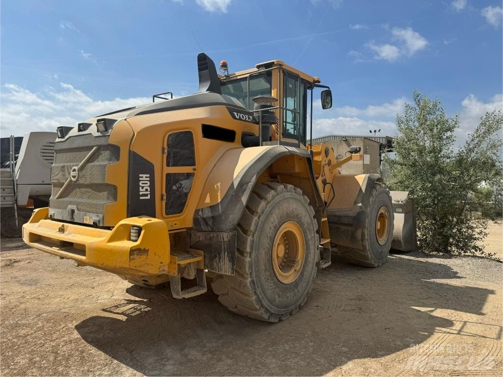 Volvo 150H Kolesové nakladače