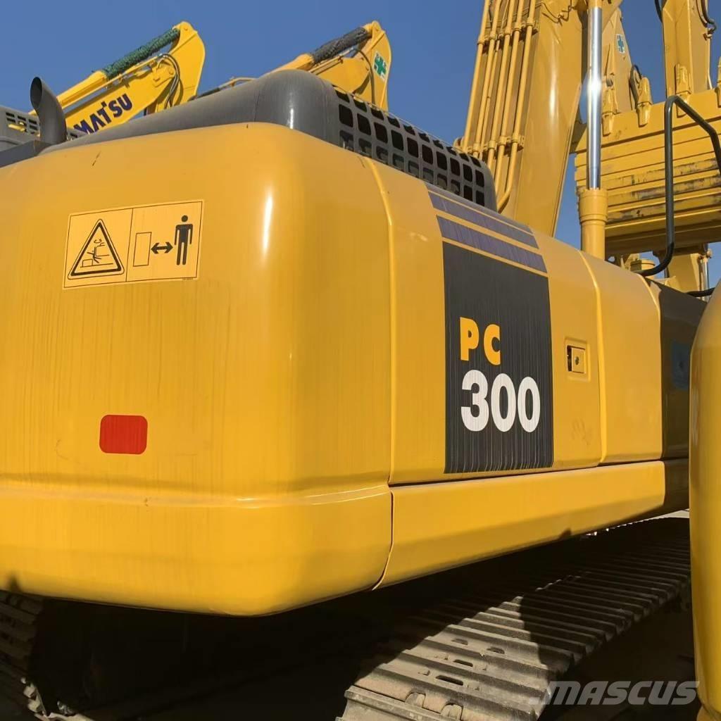 Komatsu PC 300-7 Pásové rýpadlá