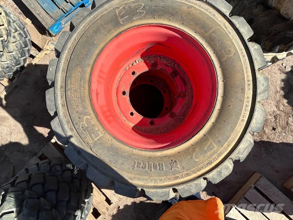 Bobcat 12x16.5 Tires Pneumatiky, kolesá a ráfiky