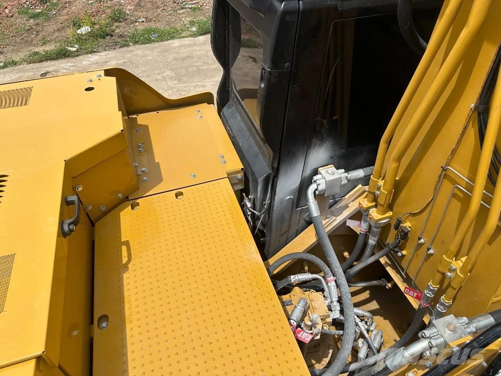 CAT 330 Stroje pre manipuláciu s odpadom