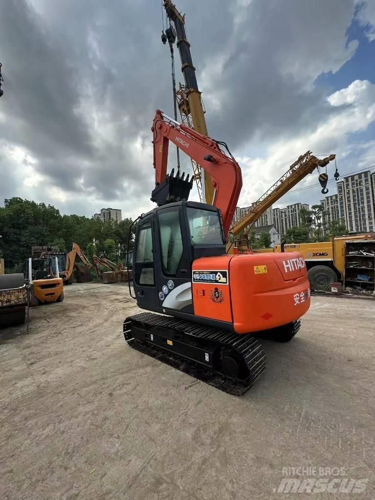 Hitachi ZX 70 Pásové rýpadlá
