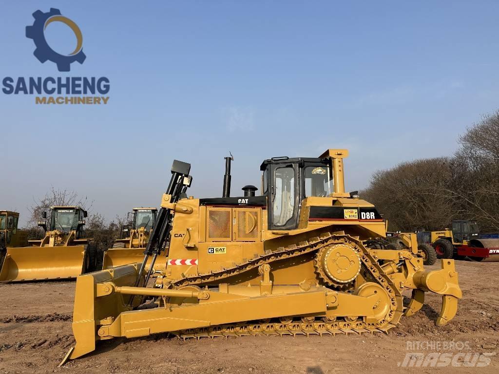 CAT D8R Pásové dozéry