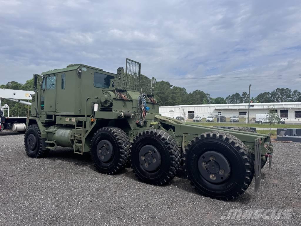 Oshkosh M1070 Ťahače