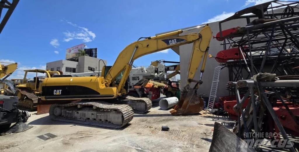 CAT 325 CL Pásové rýpadlá