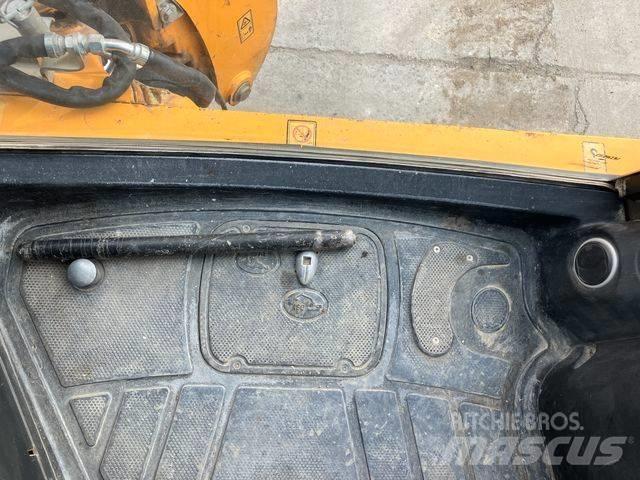 JCB 4CX AEC Rýpadlo-nakladače