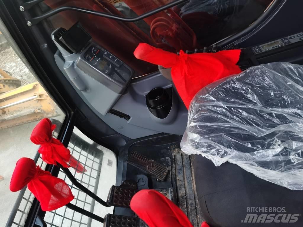 Hitachi ZX 200 Pásové rýpadlá