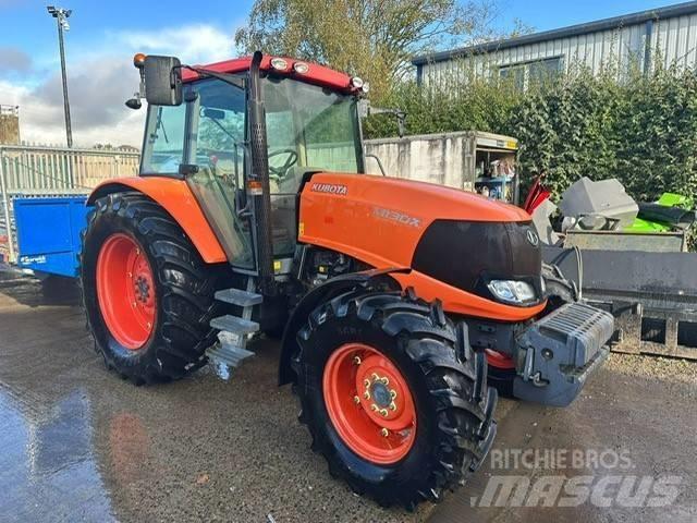 Kubota M130X Traktory