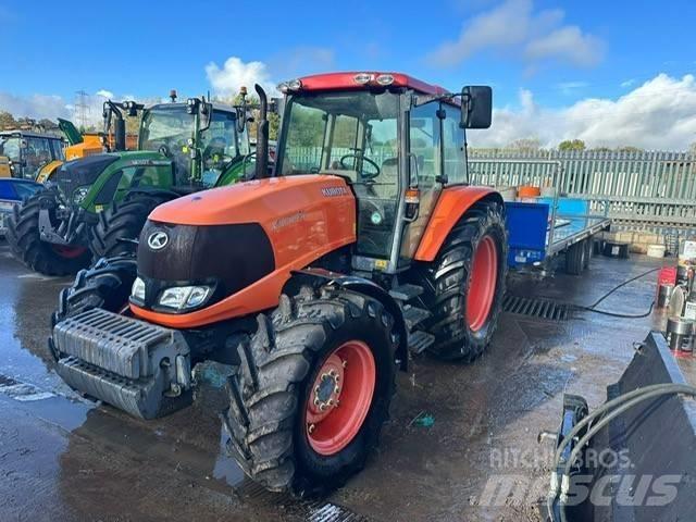Kubota M130X Traktory