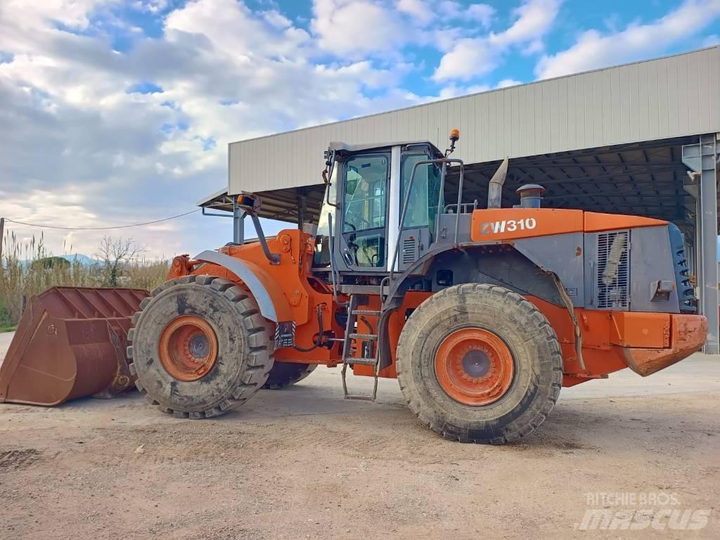 Hitachi ZW 310 Kolesové nakladače