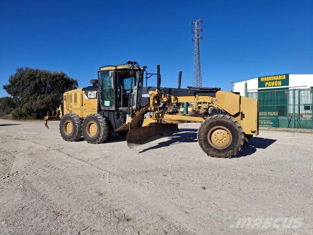 CAT 140 M 2 Grejdery