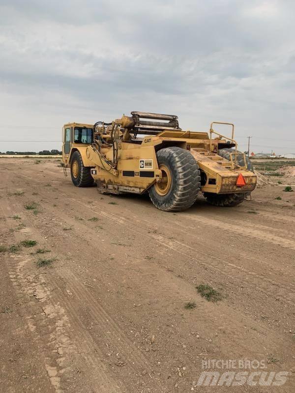 CAT 623E Skrejpre