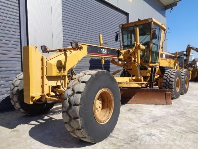 CAT 14 H II Grejdery