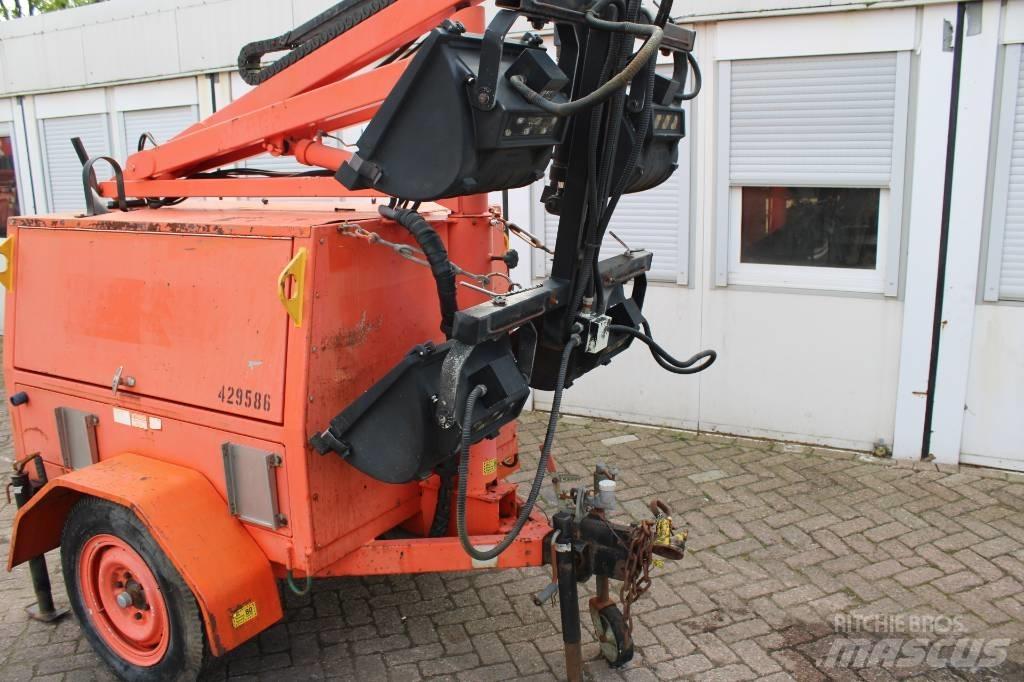 JLG 6308 AN Osvetľovacie stožiare