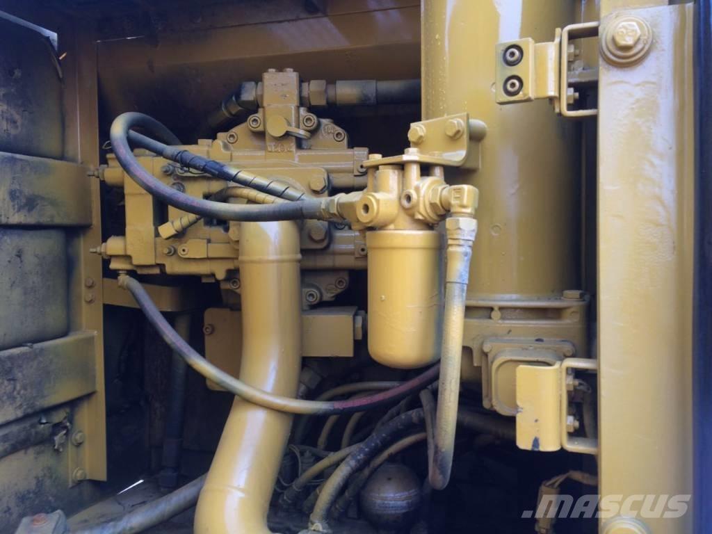 CAT 320 B Pásové rýpadlá