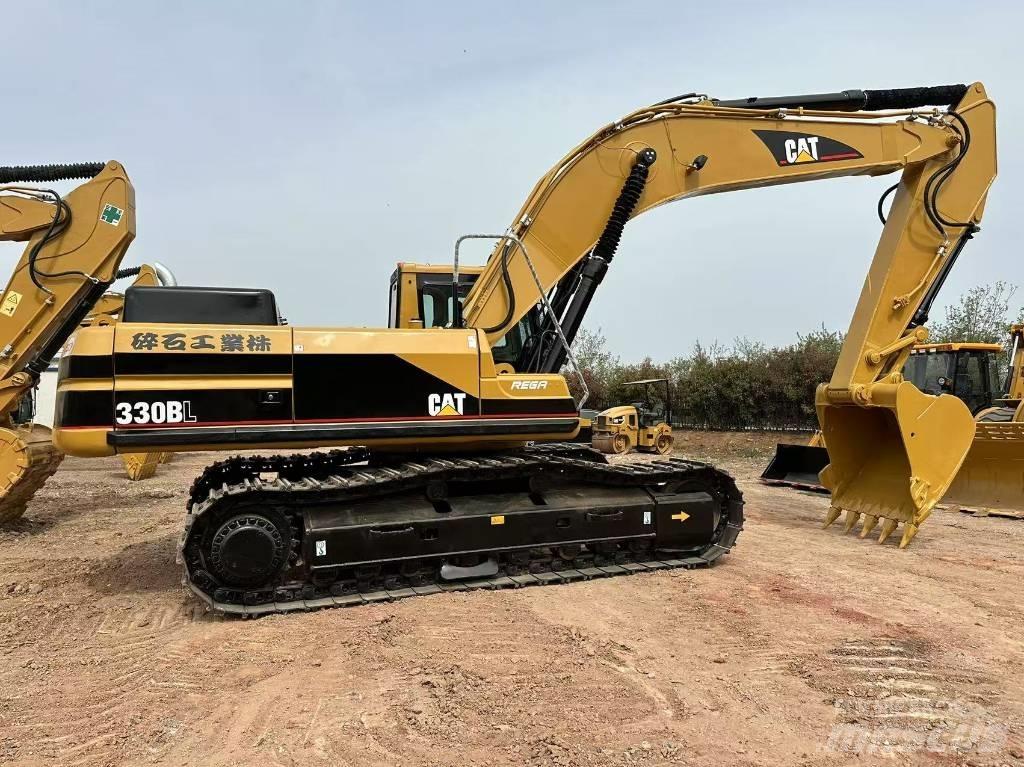 CAT 330 B L Pásové rýpadlá