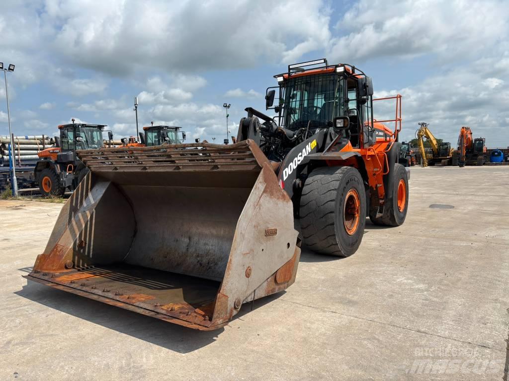 Doosan DL 300-5 Kolesové nakladače