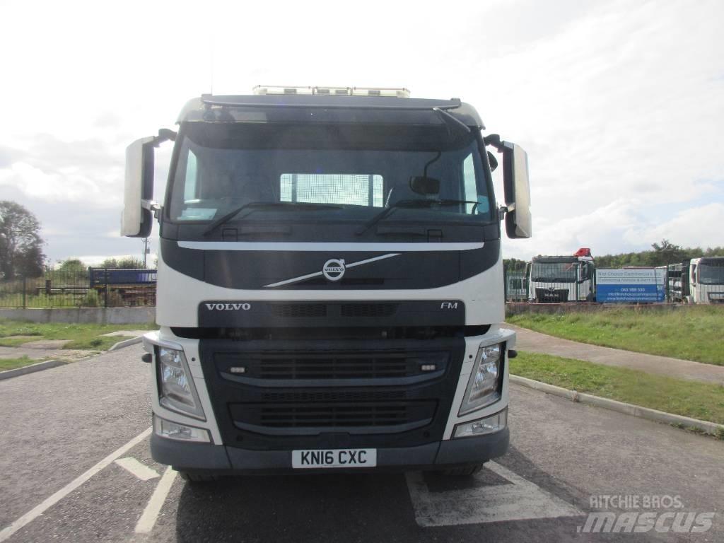 Volvo FM 370 Valník s navijakom