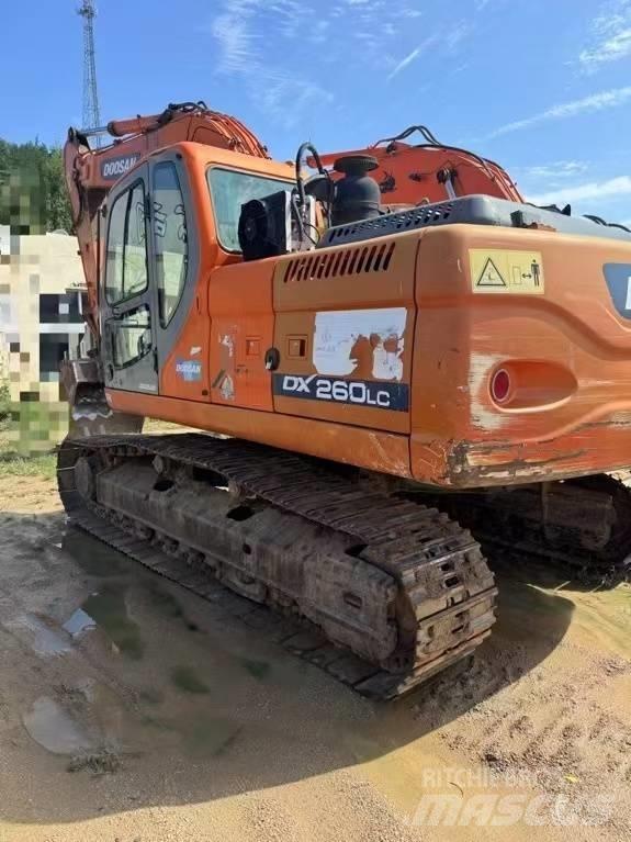 Doosan DX 260LC Pásové rýpadlá