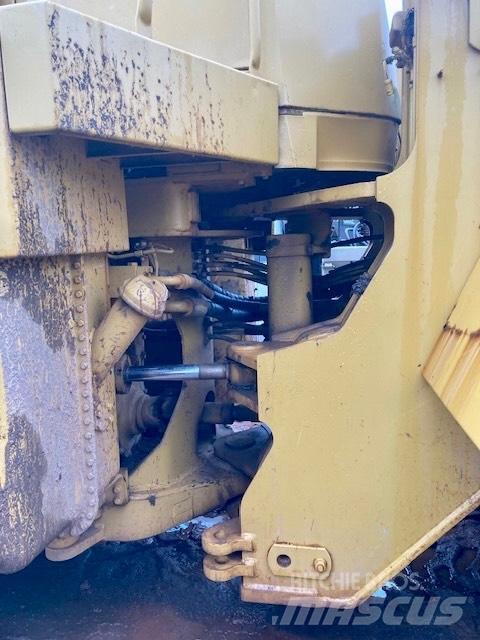 CAT 980 F Kolesové nakladače