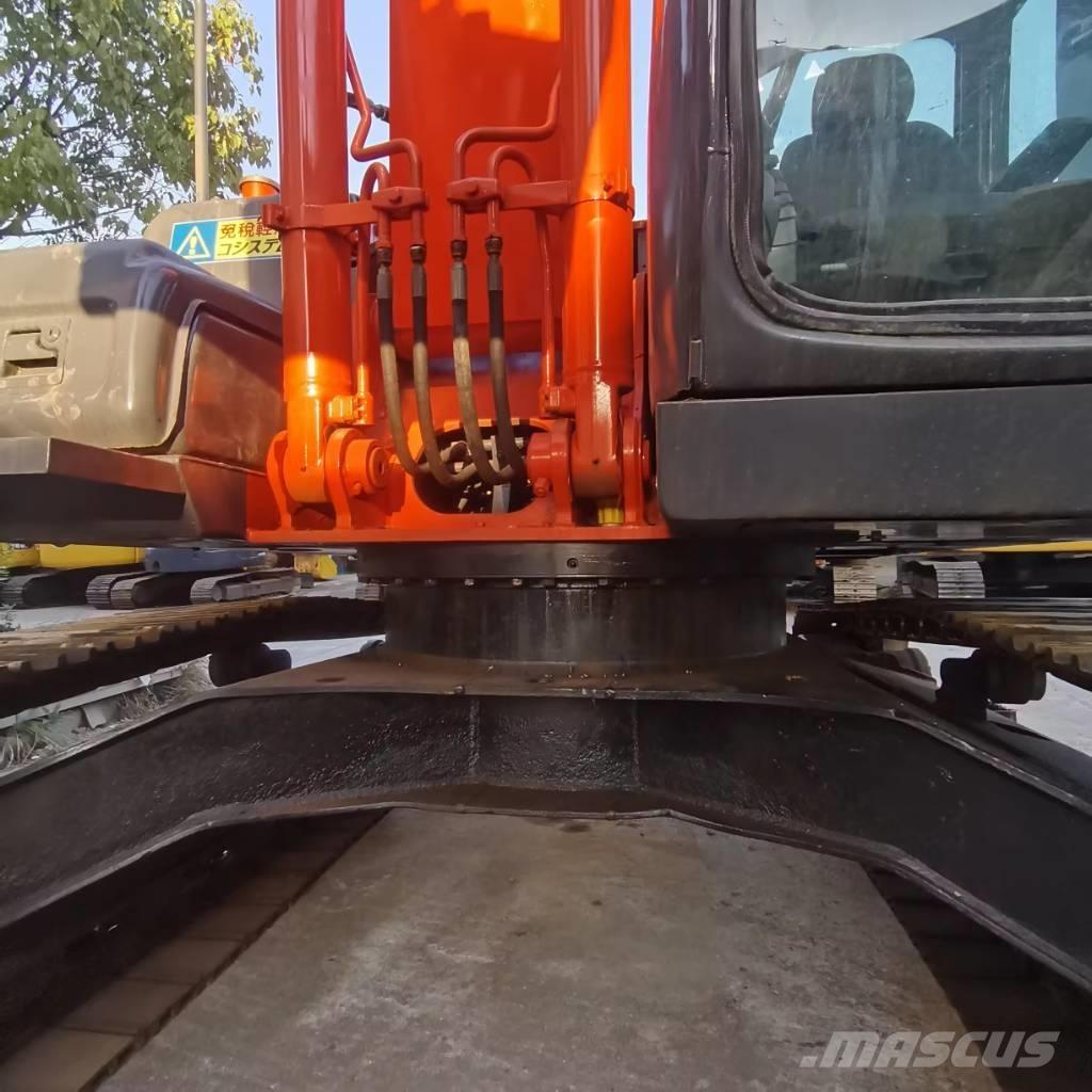 Hitachi ZX 120 Pásové rýpadlá
