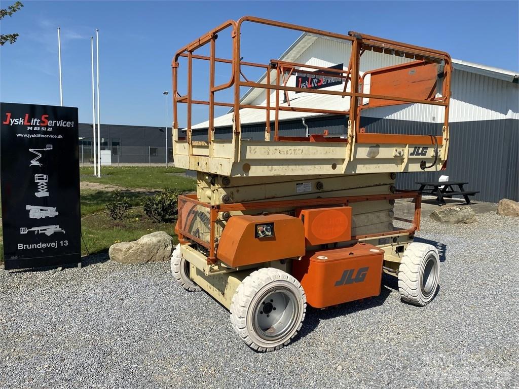 JLG 3969 E Nožnicové zdvíhacie plošiny
