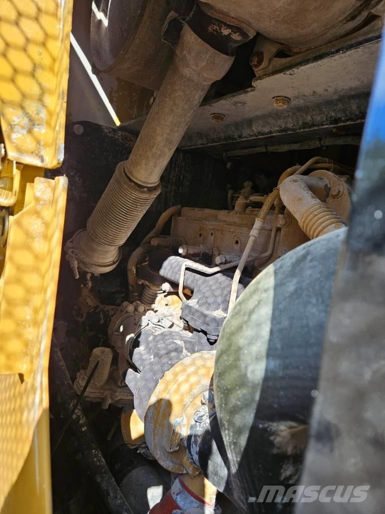 CAT 930 M Kolesové nakladače