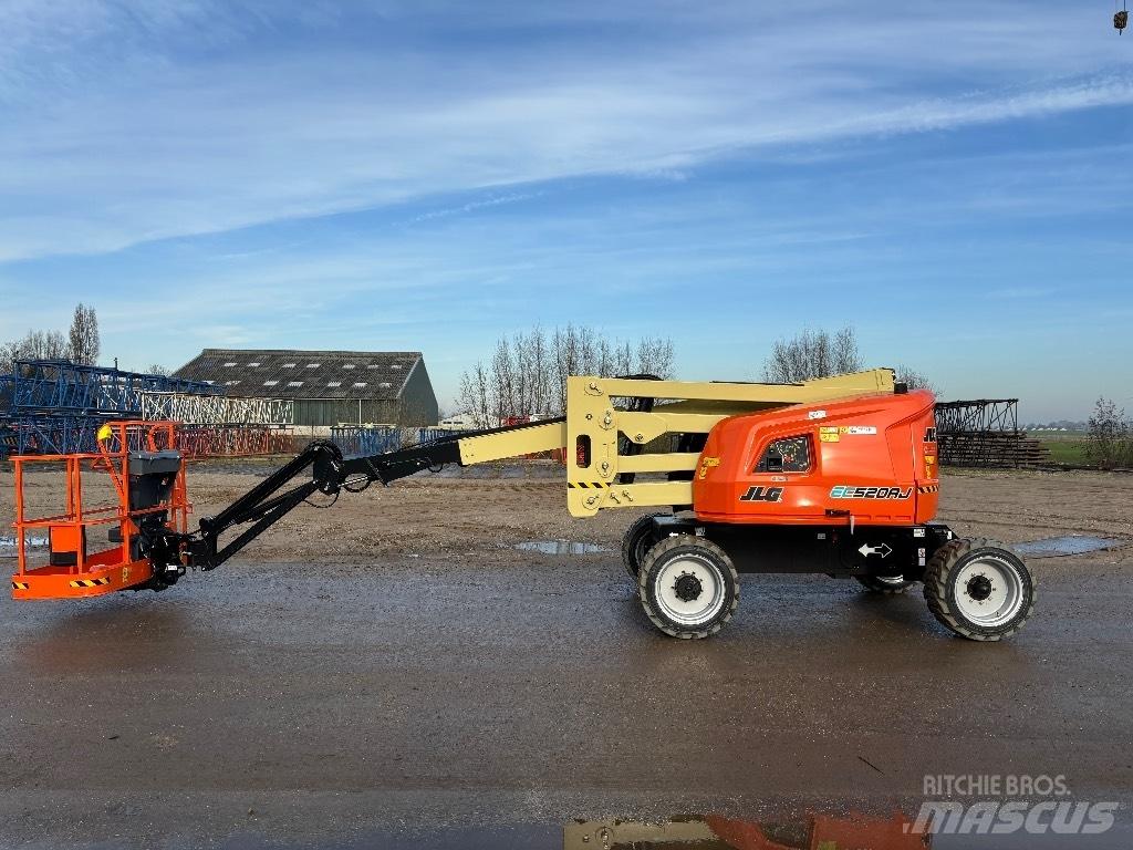 JLG EC 520 AJ Kĺbové plošiny