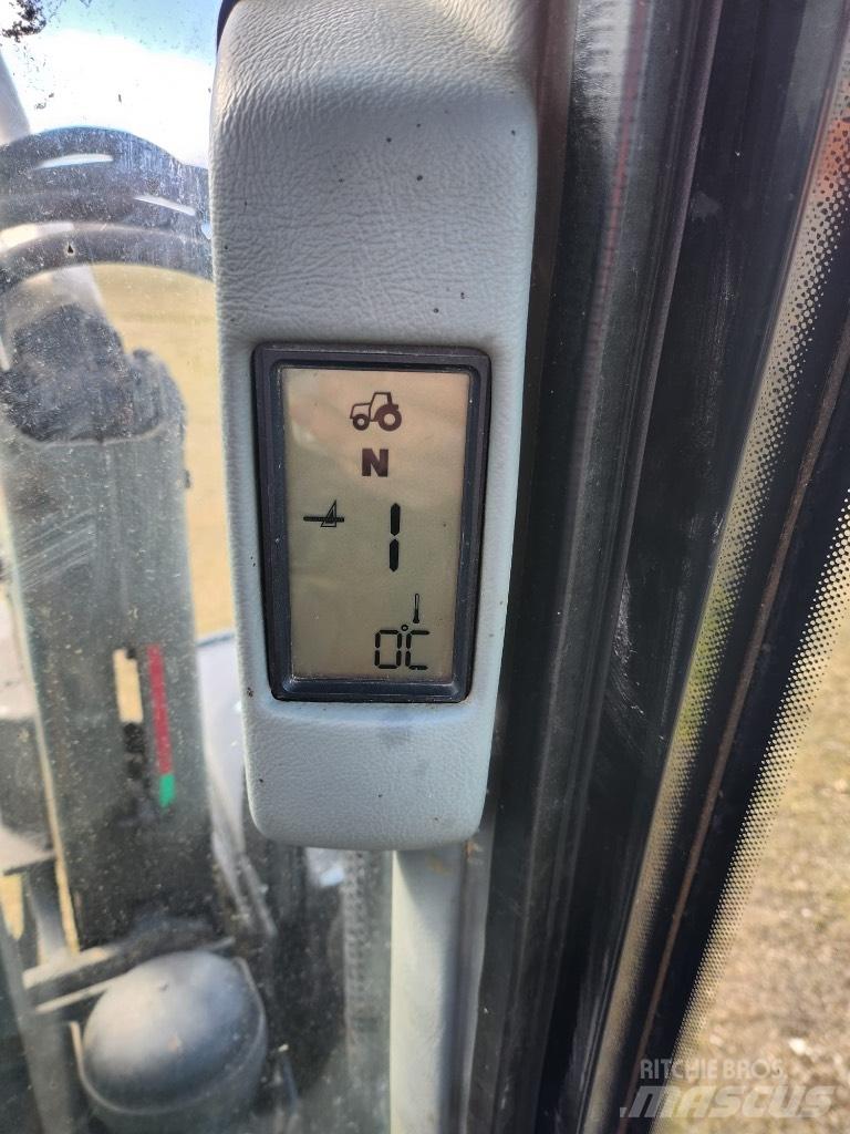 Valtra 6250 Traktory