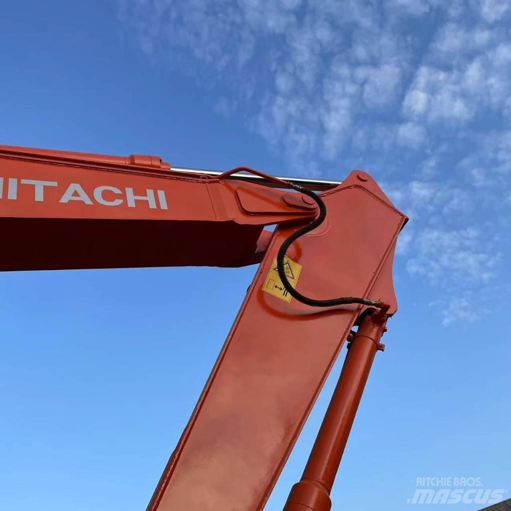 Hitachi ZX200 Pásové rýpadlá