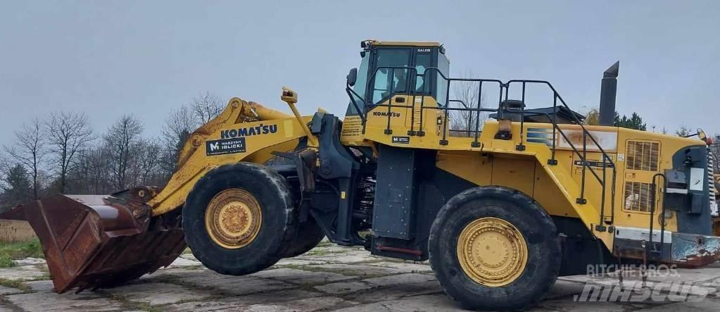 Komatsu WA 600-6 Kolesové nakladače
