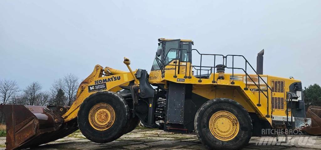 Komatsu WA 600-6 Kolesové nakladače