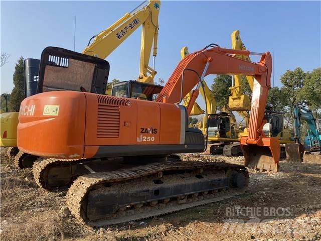 Hitachi ZX250 Pásové rýpadlá