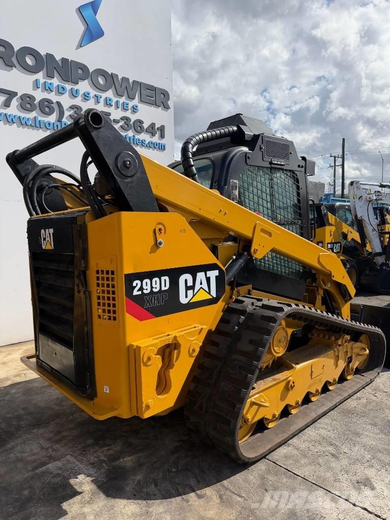 CAT 299 D XHP Šmykom riadené nakladače