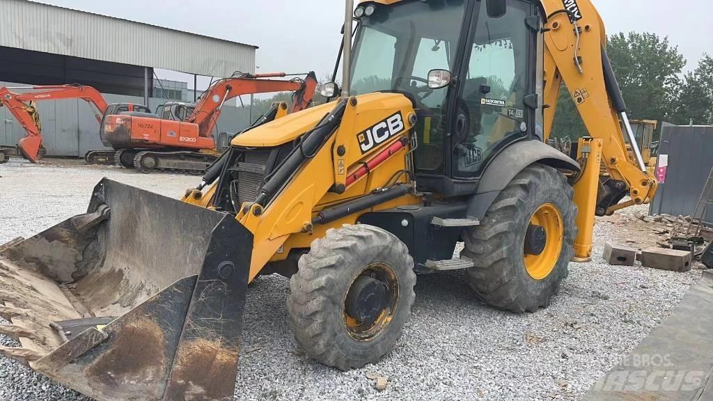 JCB 3CX Rýpadlo-nakladače