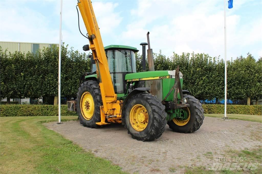John Deere 4055 Traktory