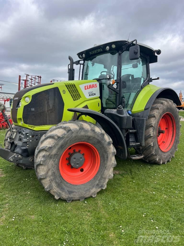 CLAAS AXION 830 CIS+ Traktory