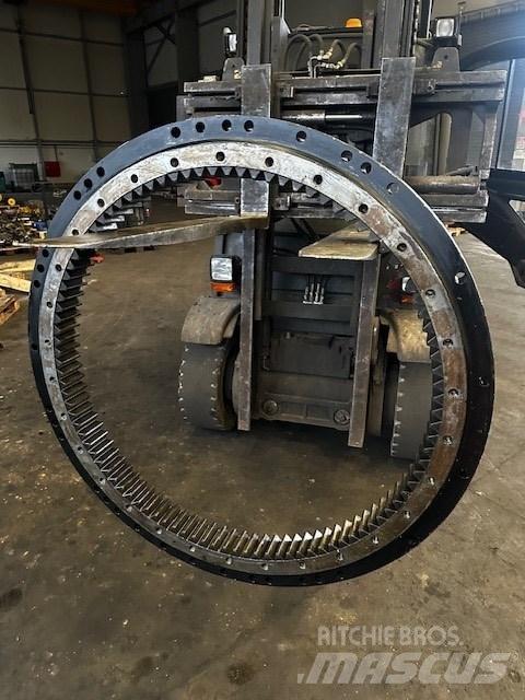 CAT M 316 BEARING Podvozky a zavesenie kolies