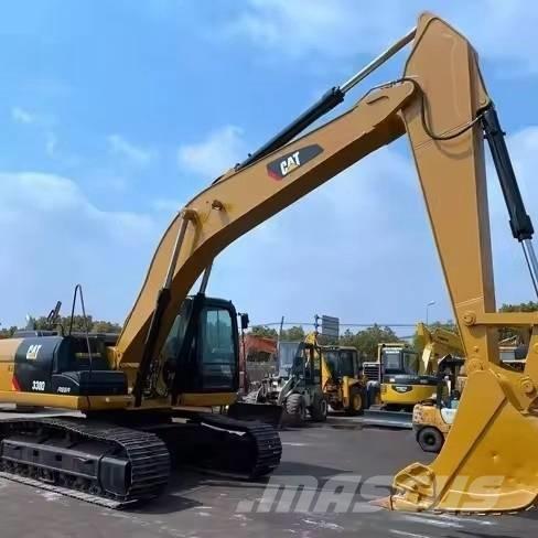 CAT 330 Pásové rýpadlá