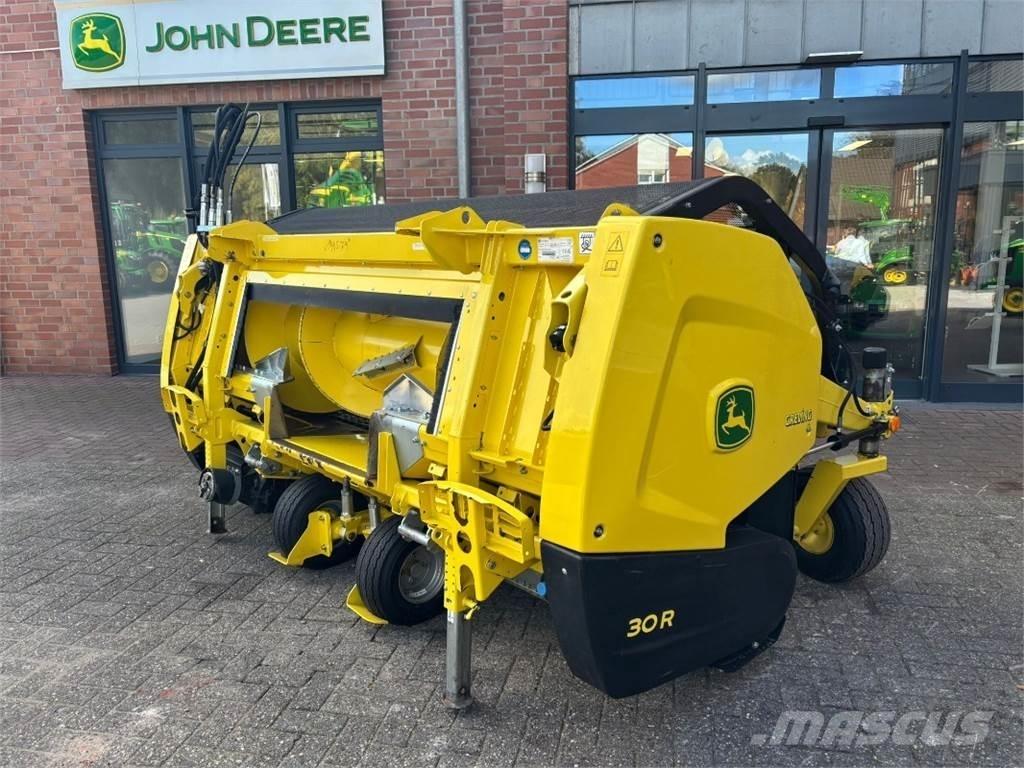 John Deere 30R Príslušenstvo strojov na seno a krmivo