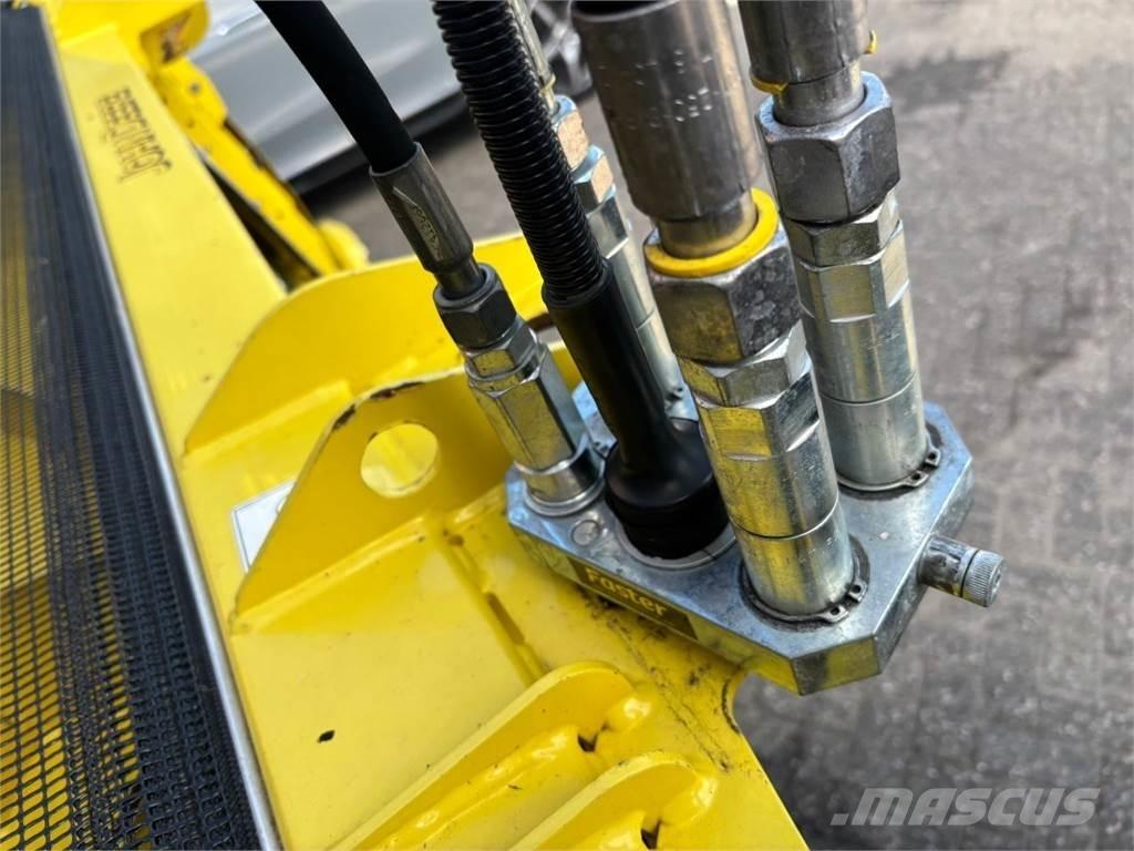 John Deere 30R Príslušenstvo strojov na seno a krmivo
