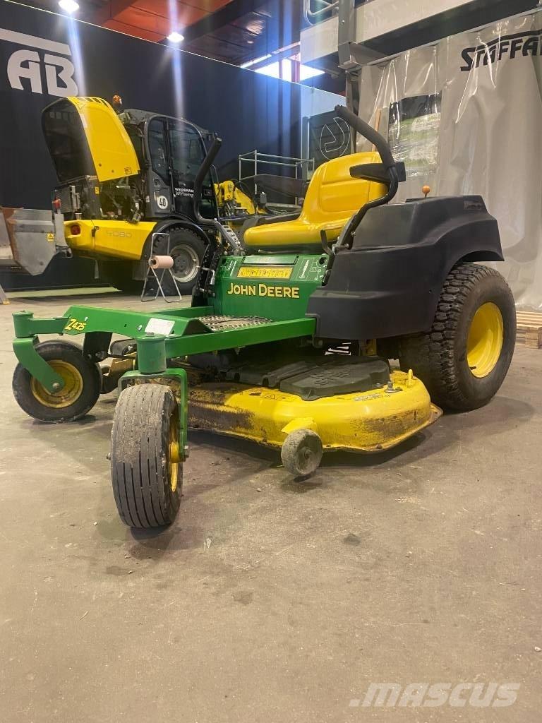 John Deere Z 425 Samochodné kosačky