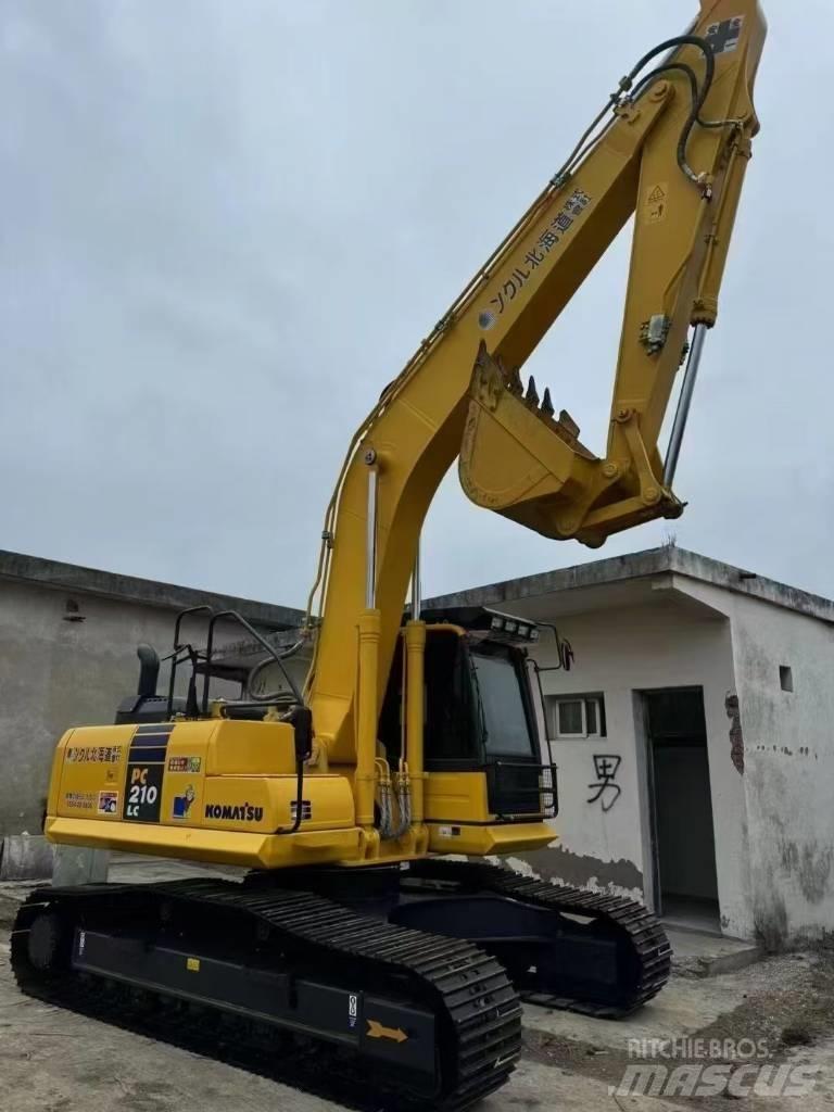 Komatsu 210LC-8 Pásové rýpadlá