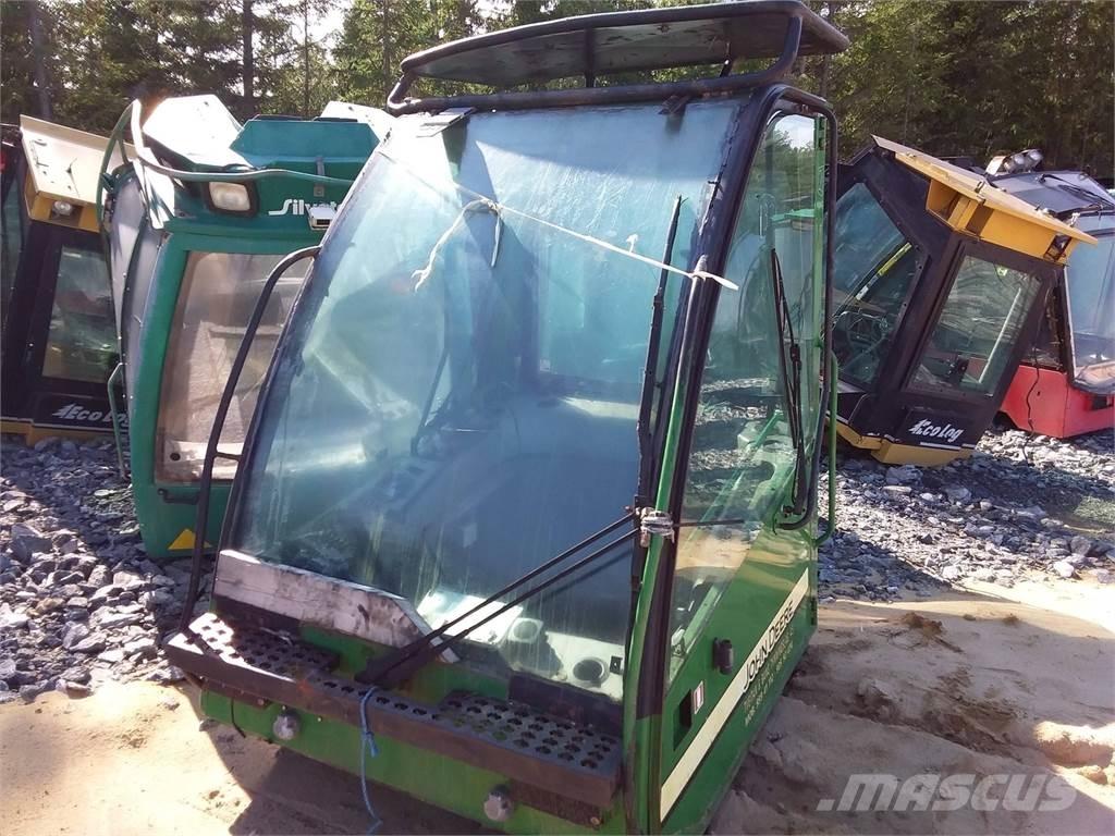 John Deere 1470d Kabíny a interiér